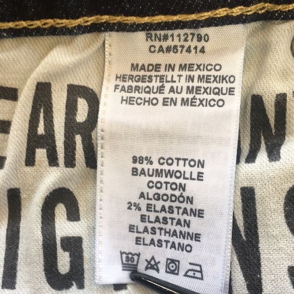 True Religion Geno Relaxed Slim Jeans - Picture 13 of 13